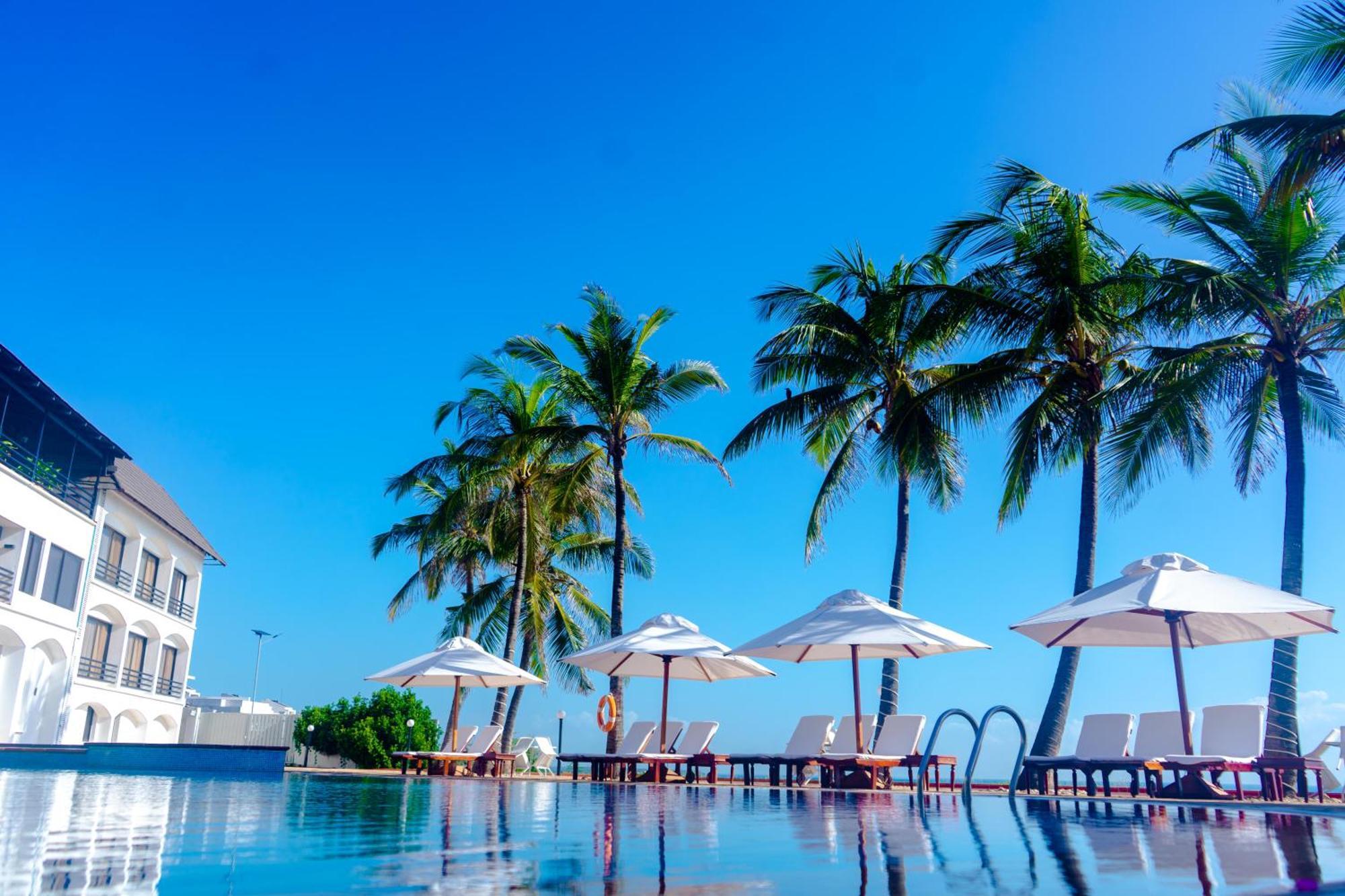 Sea Cliff Hotel Дар ес Саалам Екстериор снимка
