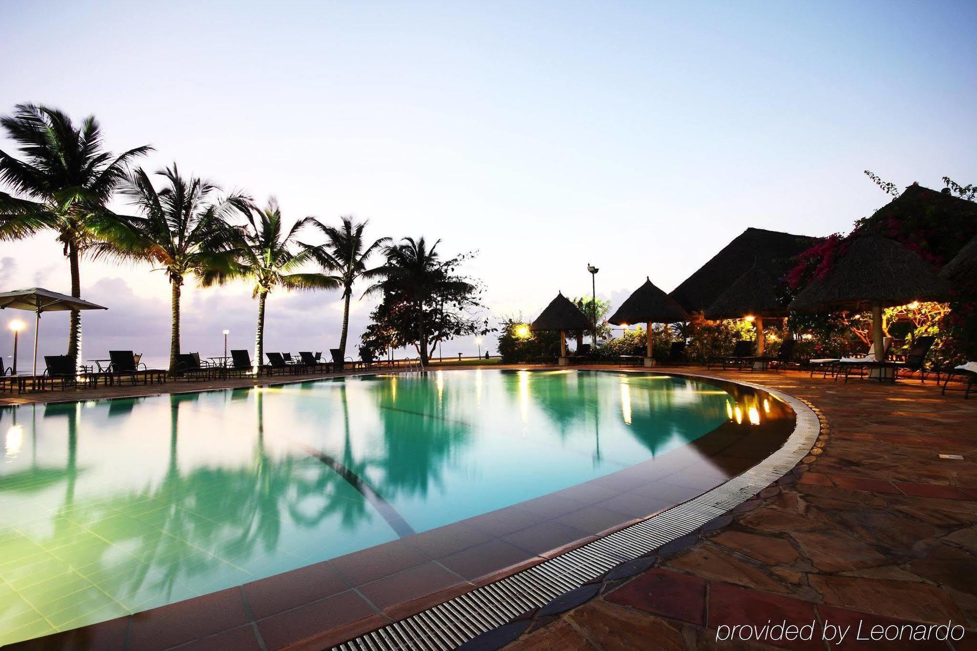 Sea Cliff Hotel Дар ес Саалам Екстериор снимка