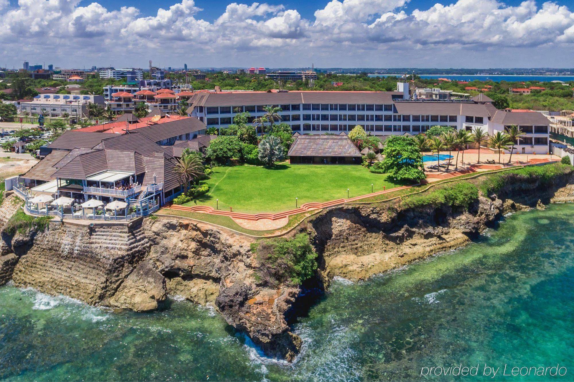 Sea Cliff Hotel Дар ес Саалам Екстериор снимка