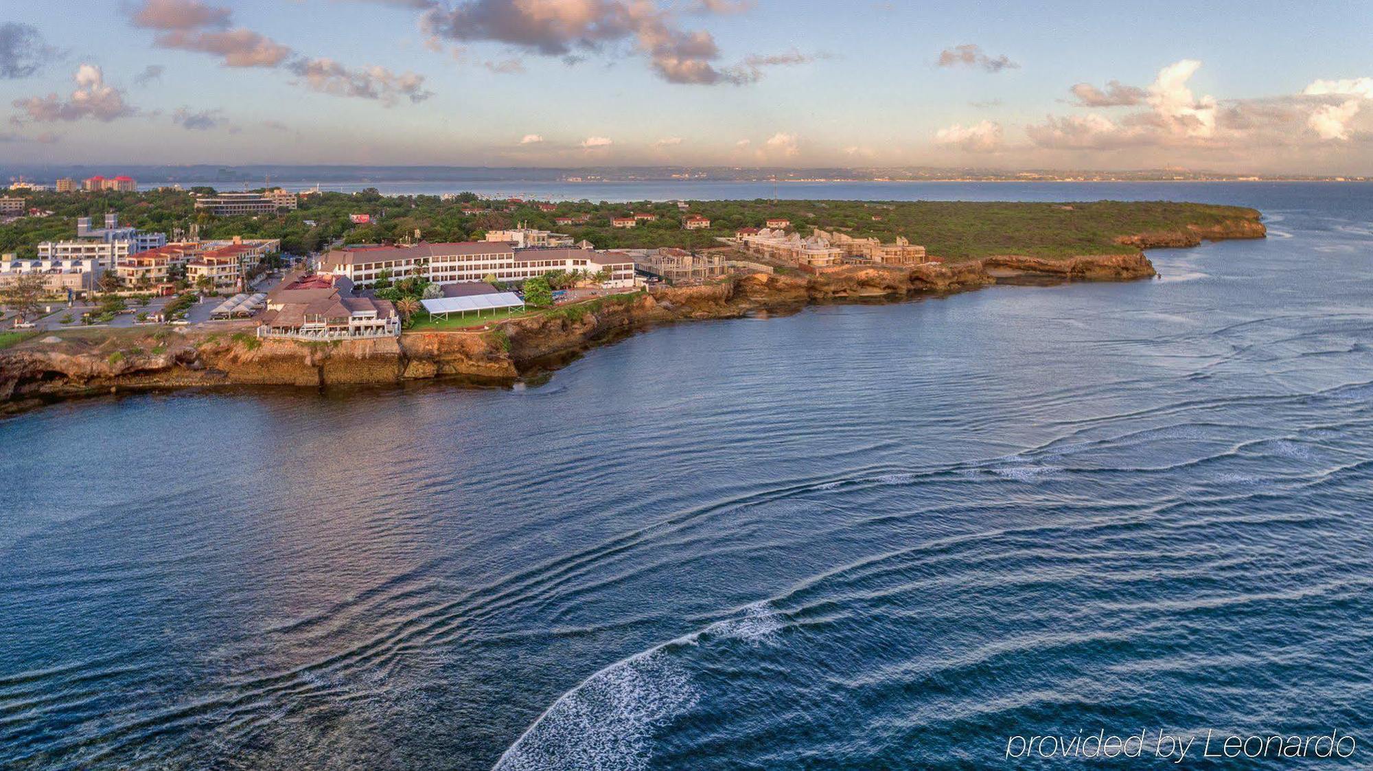 Sea Cliff Hotel Дар ес Саалам Екстериор снимка
