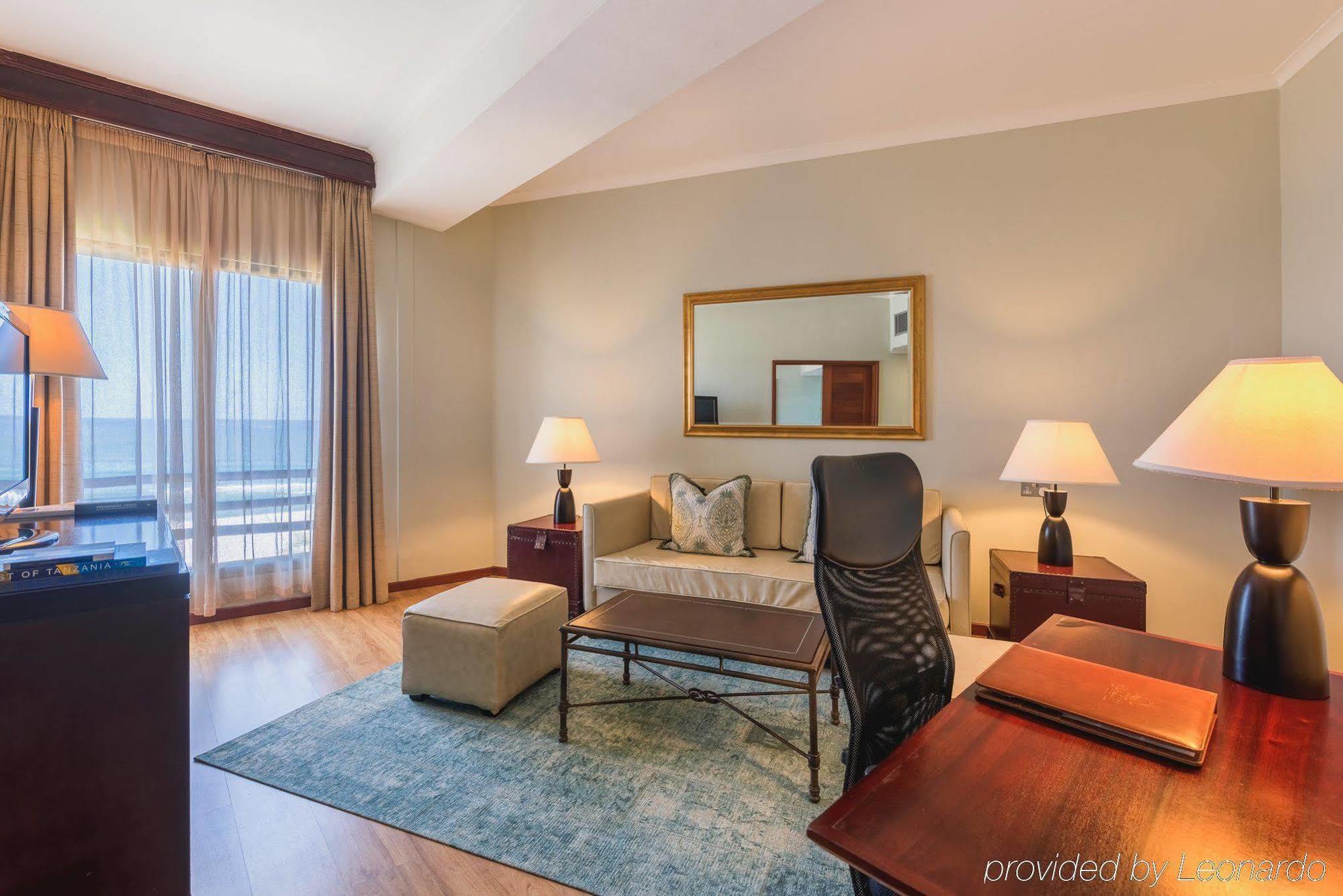 Sea Cliff Hotel Дар ес Саалам Екстериор снимка
