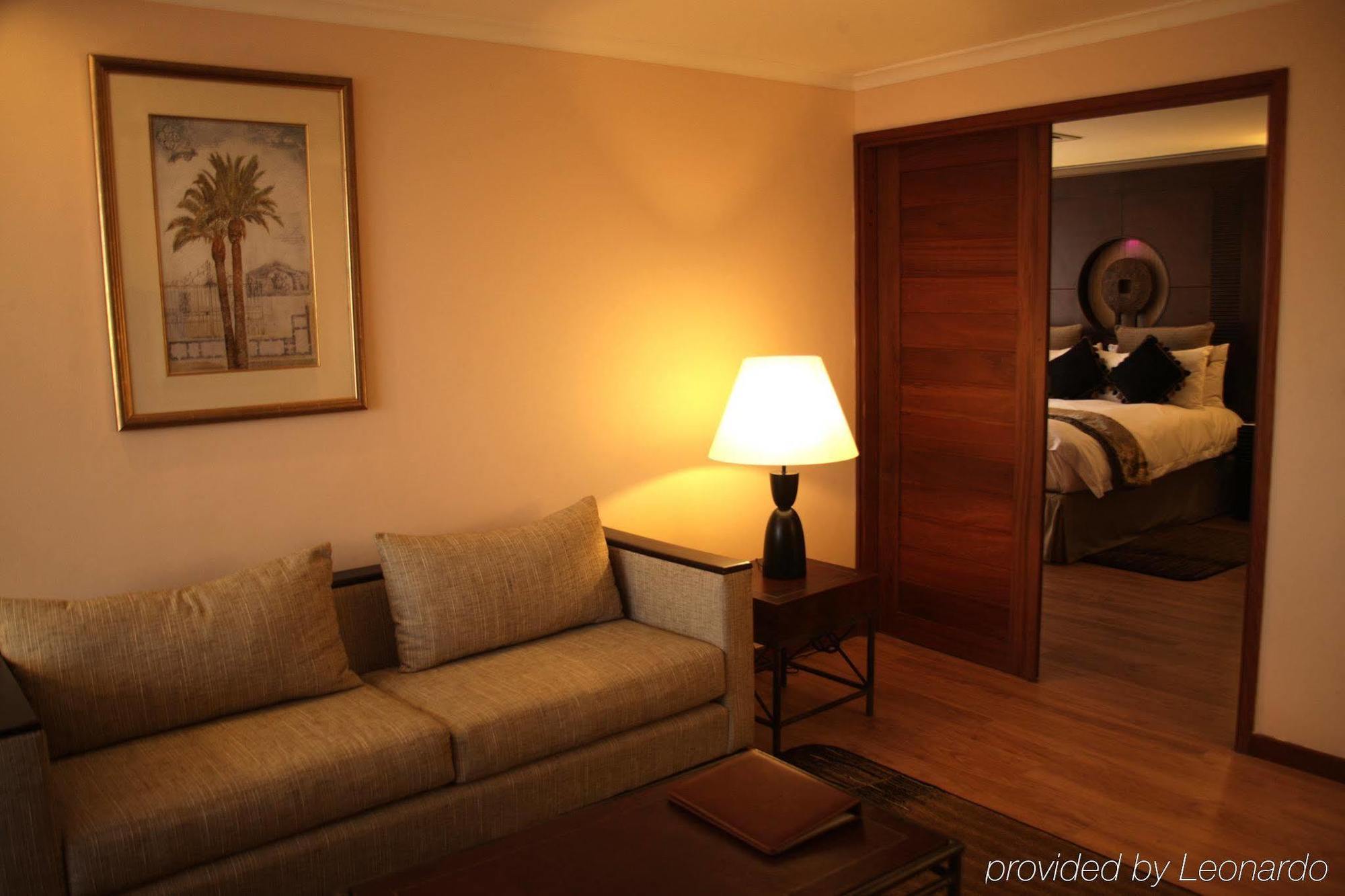 Sea Cliff Hotel Дар ес Саалам Екстериор снимка