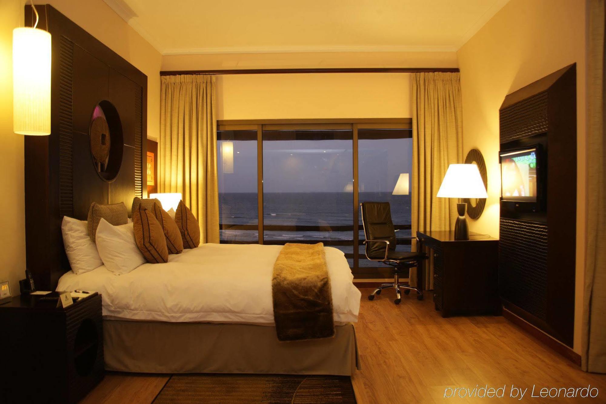 Sea Cliff Hotel Дар ес Саалам Екстериор снимка